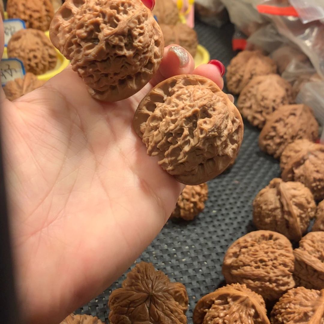 把件文玩核桃血麒麟