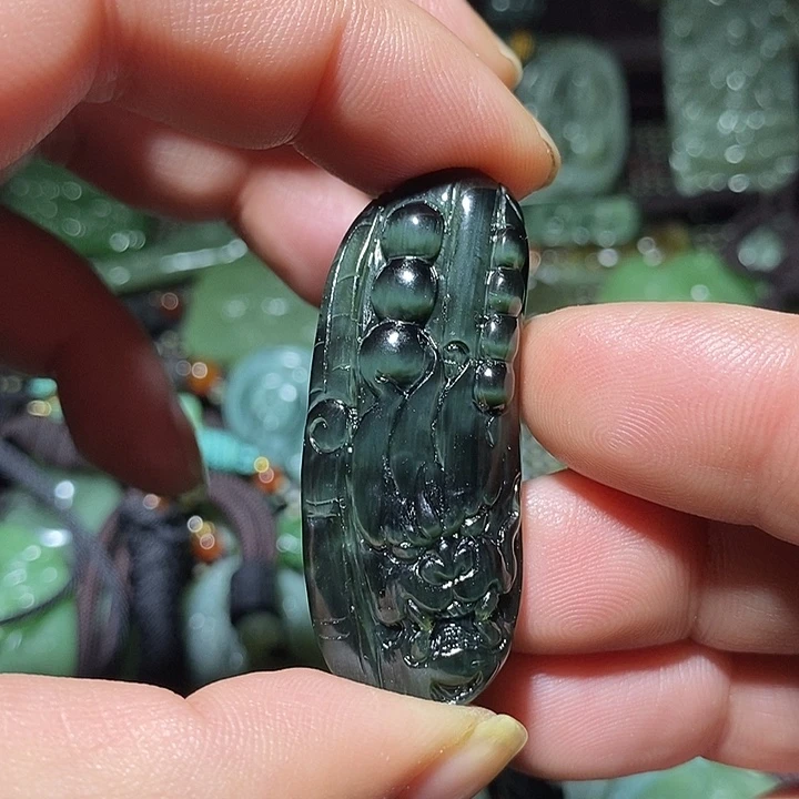 和田玉（糖玉）未镶嵌吊坠(不含链)