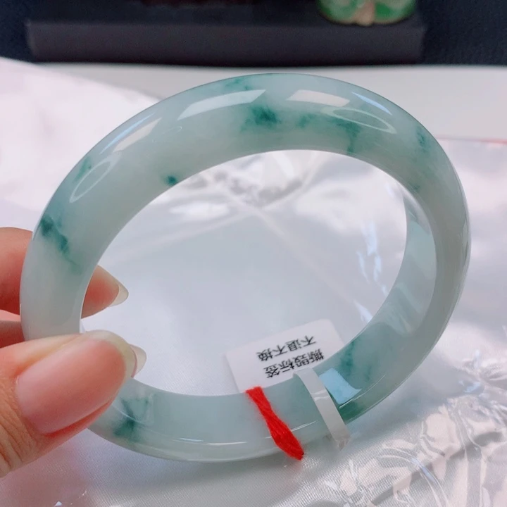 翡翠未镶嵌手镯60+圈