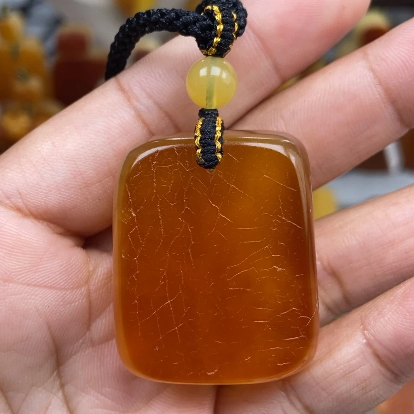 【闪购商品】琥珀颈饰未镶嵌