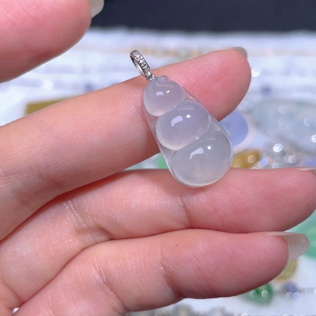 颈饰18K金镶嵌翡翠翡翠