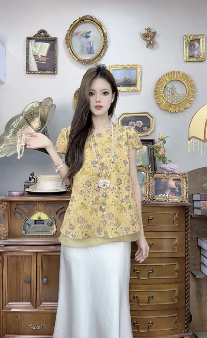 【629】2025新款夏季宽松设计感复古黄色圆领刺绣假两件上衣衬衫女