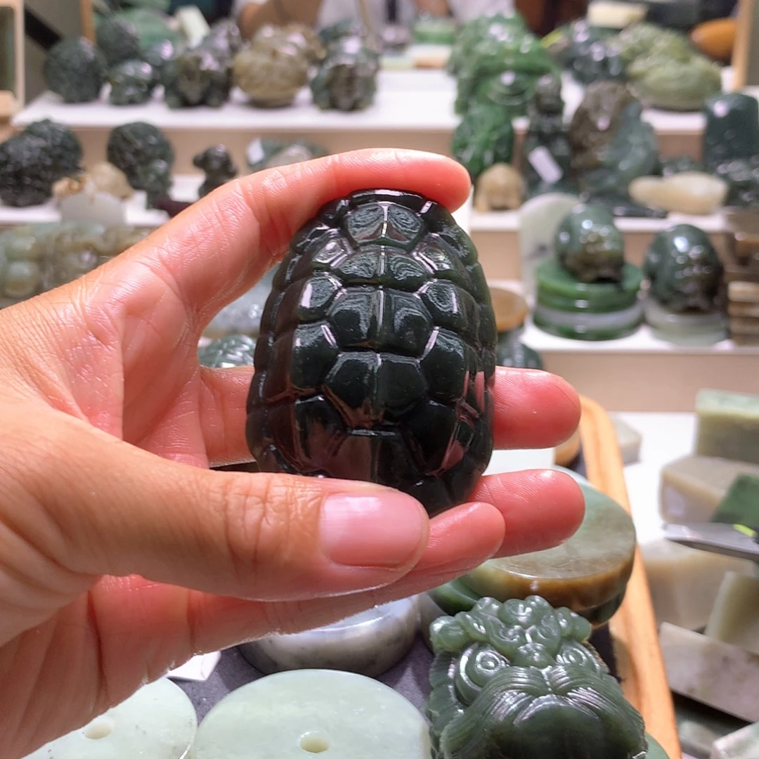 咬***蛇颈饰未镶嵌和田玉