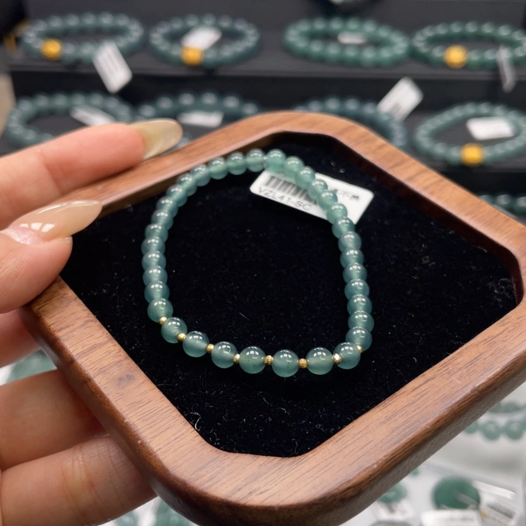 翡翠18K金镶嵌套链