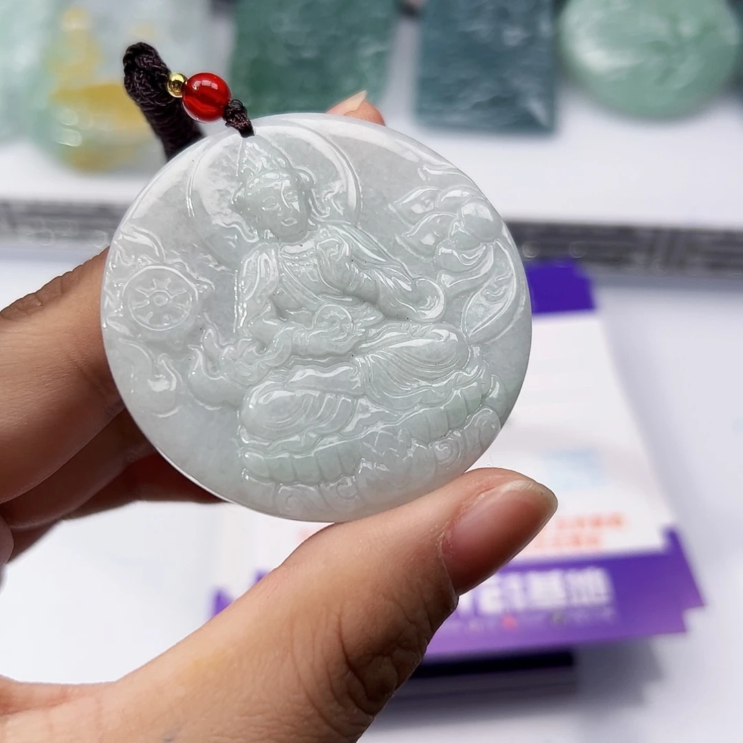 翡翠颈饰未镶嵌吊坠