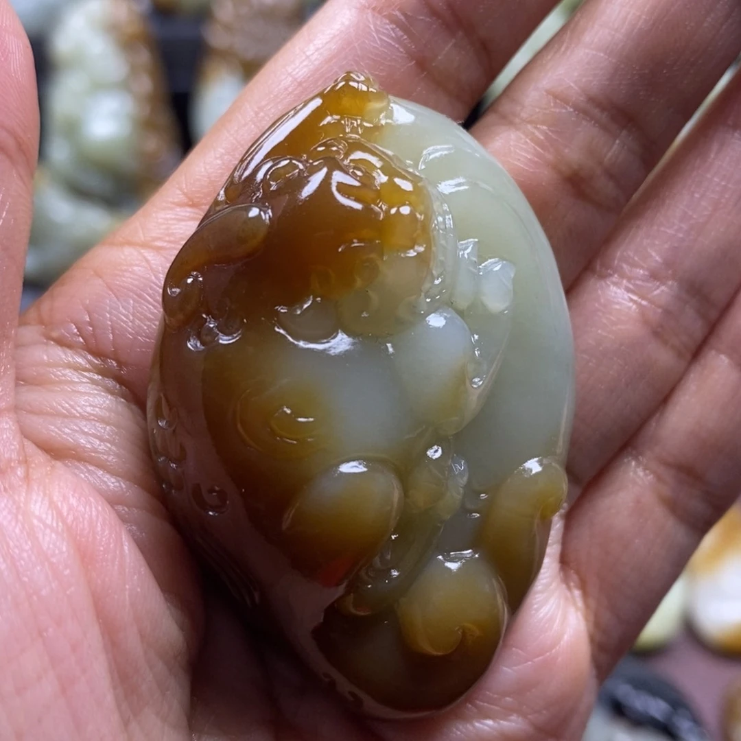 吊坠(不含链)未镶嵌和田玉（糖玉）
