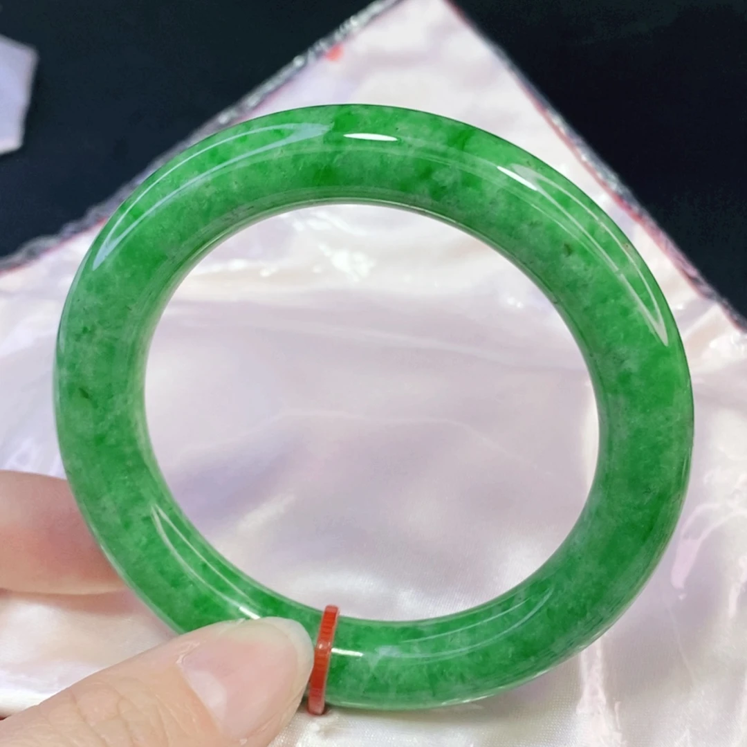 未镶嵌手镯翡翠54.6圆镯