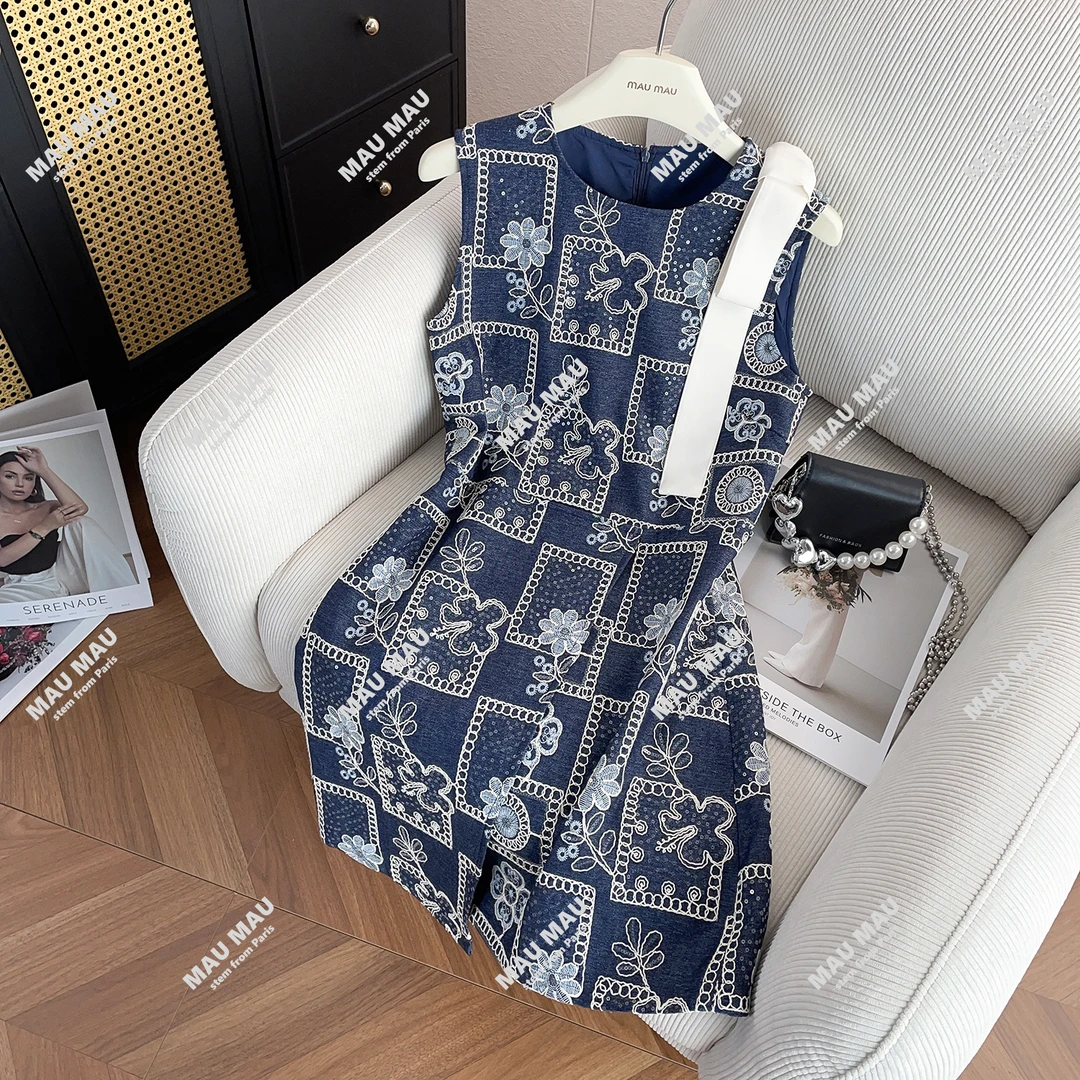 2025夏季新款刺绣收腰法式中长裙 DY6681