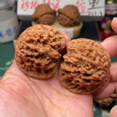 【闪购商品】把件文玩核桃@**哈47满天星