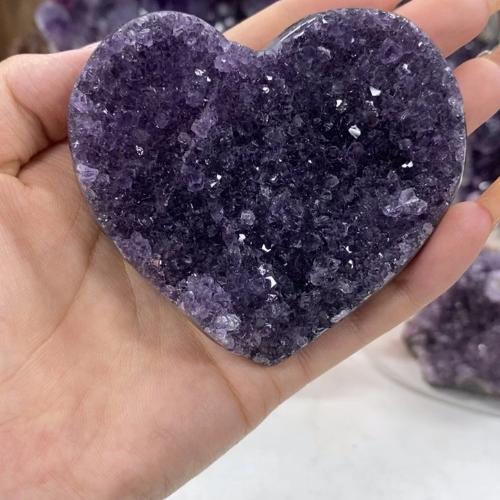 未镶嵌水晶大型摆件（非配饰）