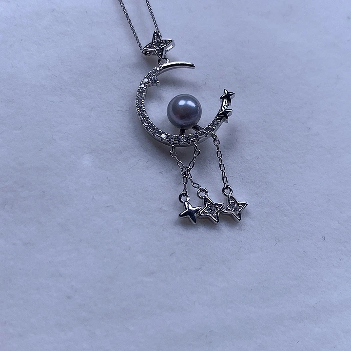 海水珍珠颈饰银S925镶嵌流苏月亮吊坠