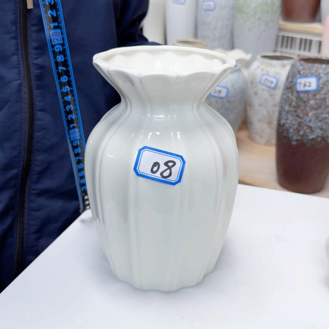 08号陶瓷高20厘米一个