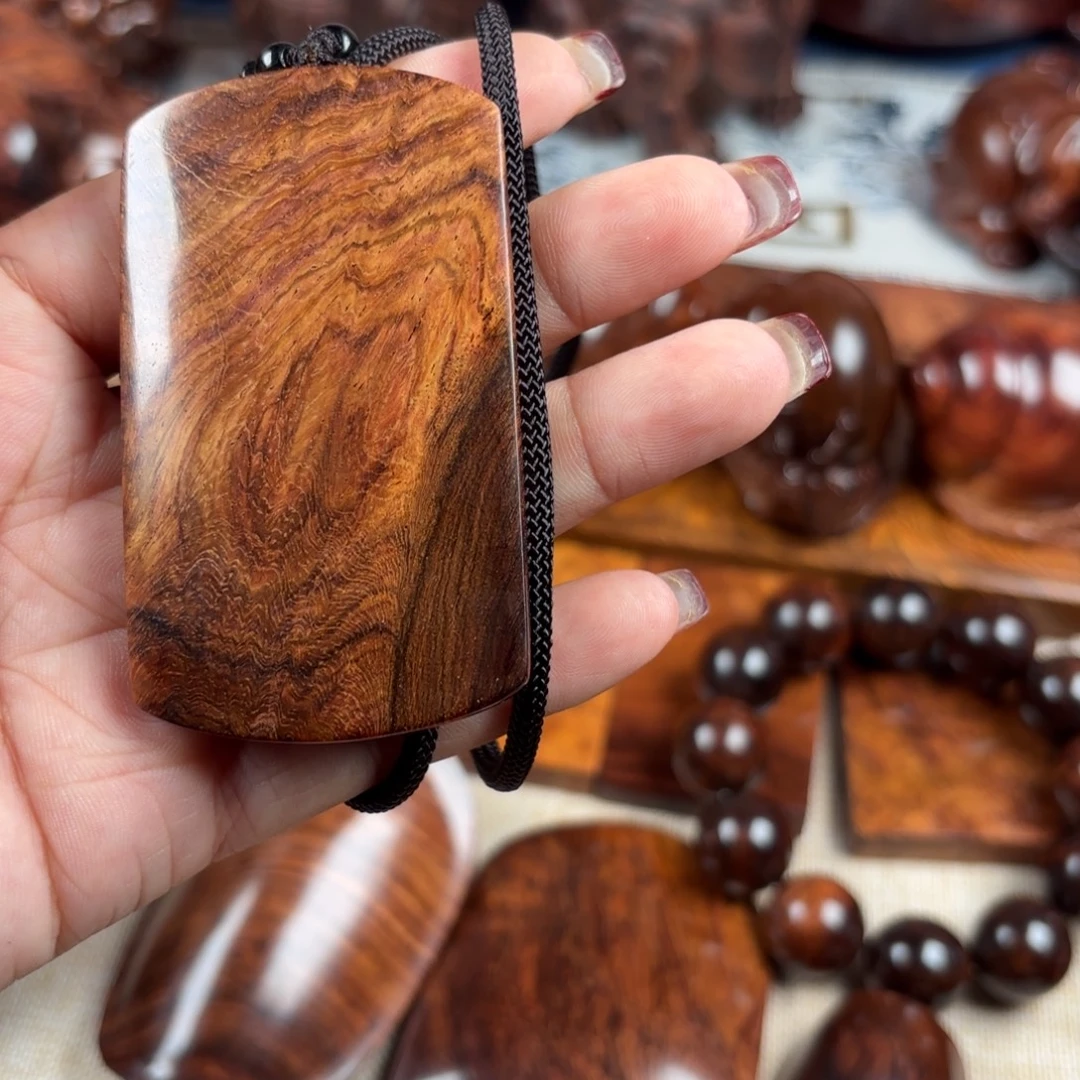 吊坠黄花梨/降香黄檀