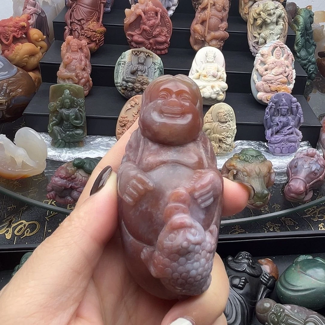 颈饰未镶嵌石英质玉