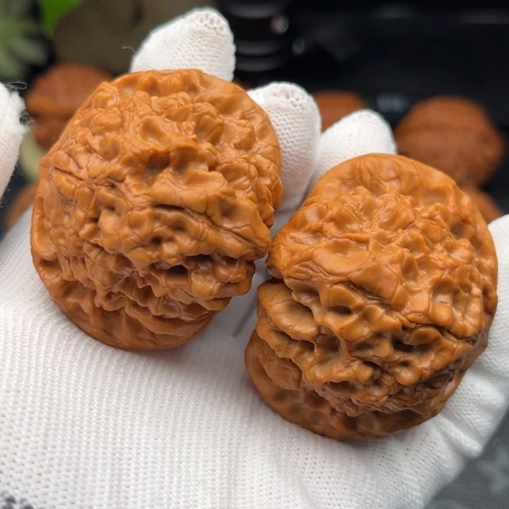 文玩核桃把件龙鼎