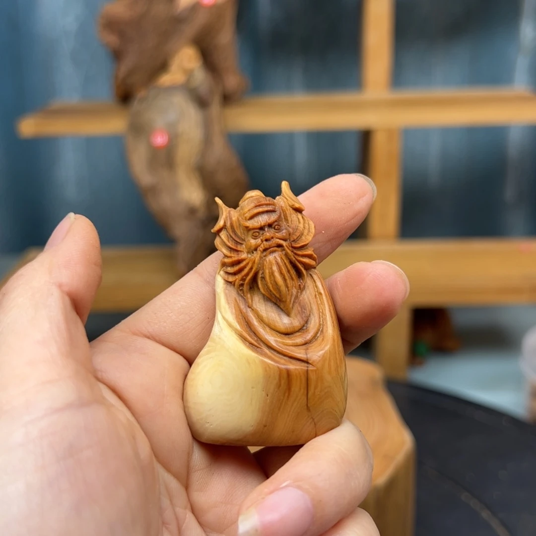 木哪**奇崖柏木摆件手把件