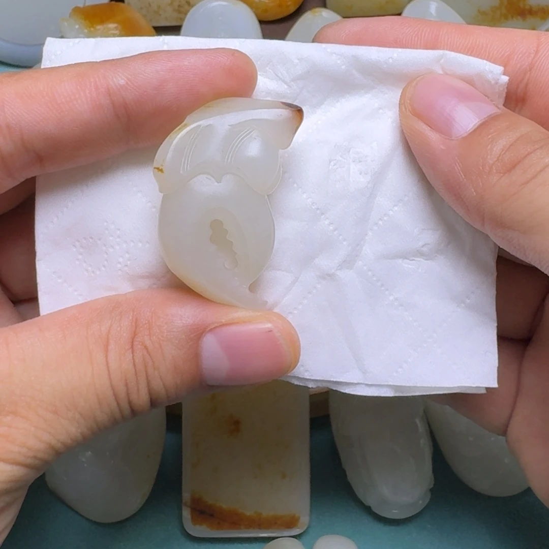 颈饰未镶嵌和田玉不**喜