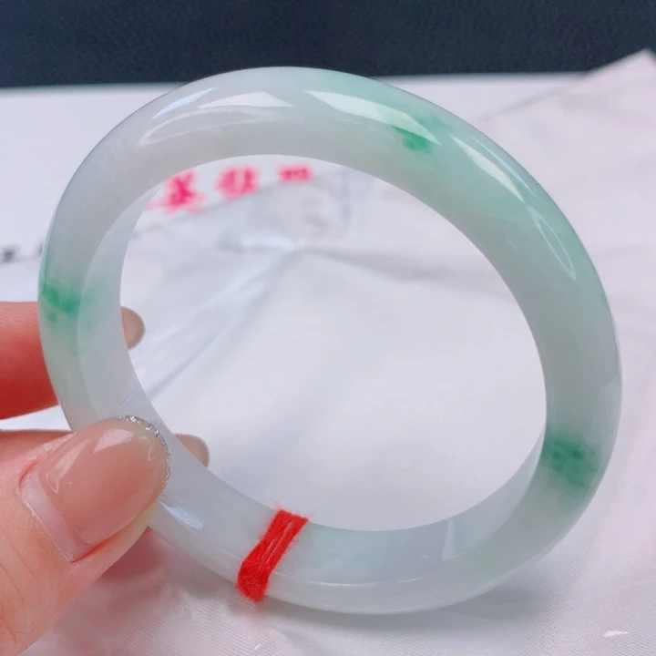 翡翠未镶嵌手镯55圈口