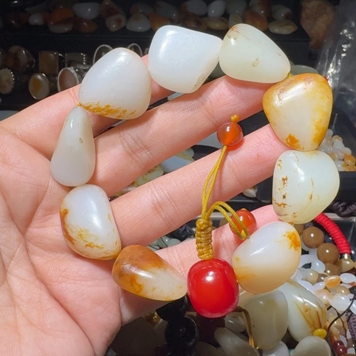 和田玉未镶嵌项链