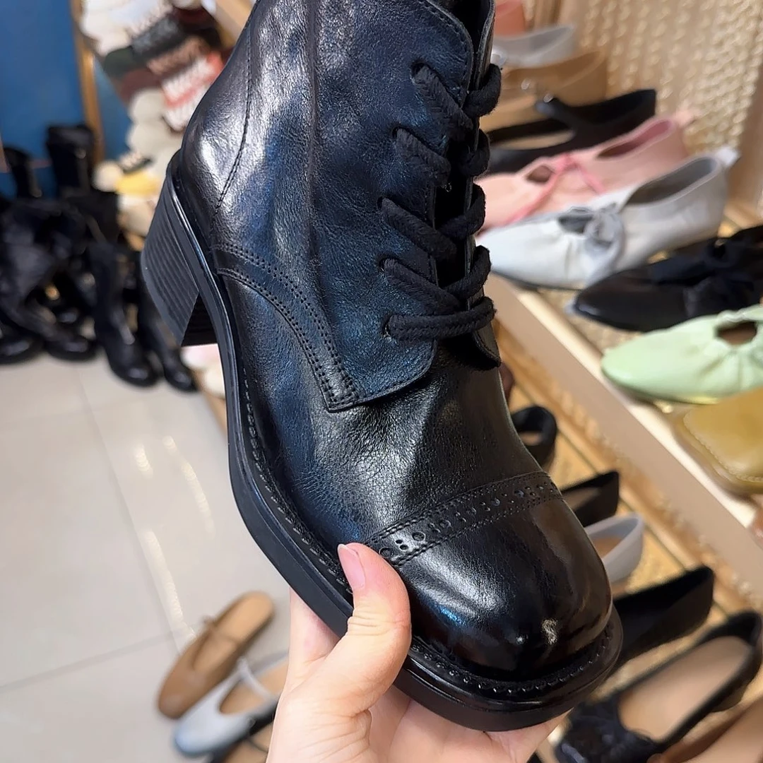 13号黑色马丁靴40码