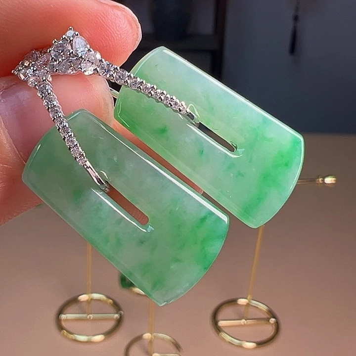 翡翠耳饰18K金镶嵌耳饰