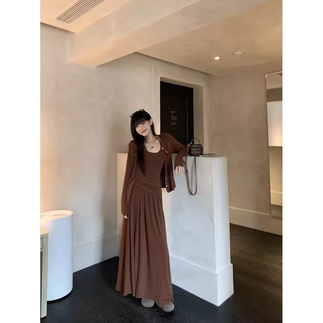 依二一大码韩系慵懒女长袖开衫背心吊带半身裙套装潮5102