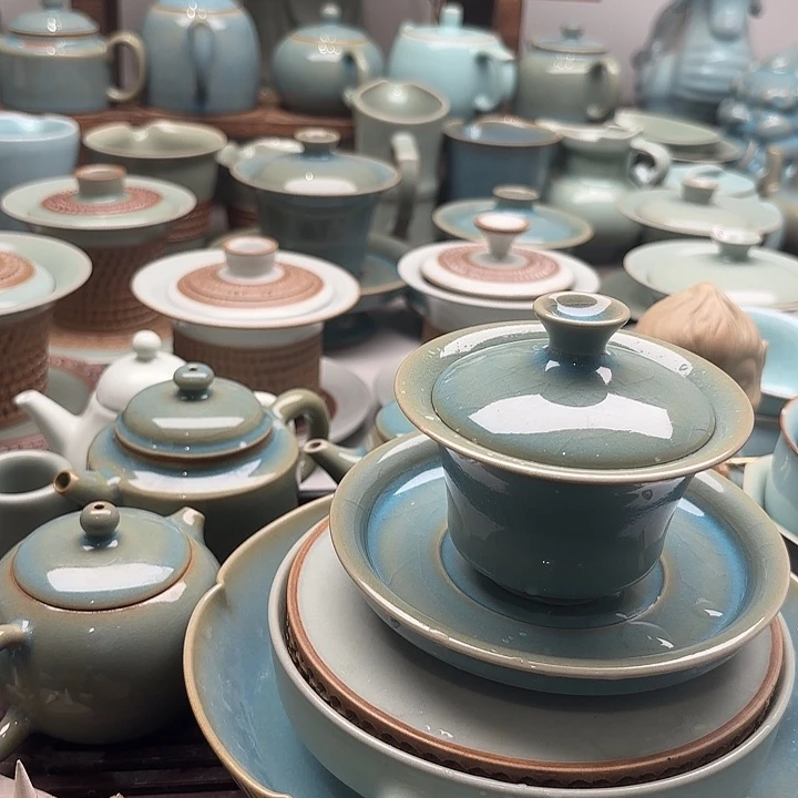 一级品，天蓝釉，三才马蹄，容量100，全手工