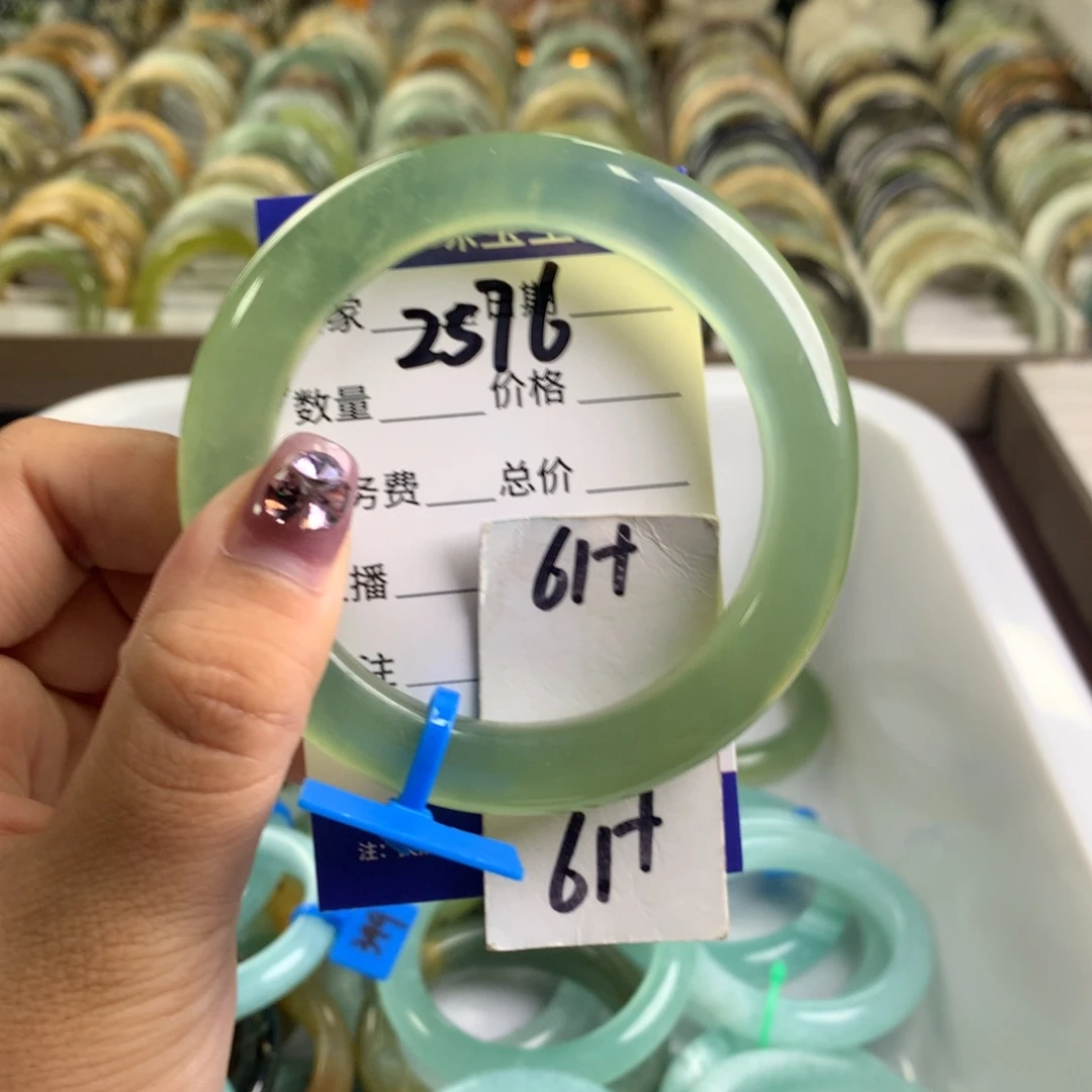 蛇纹石玉未镶嵌手镯2576