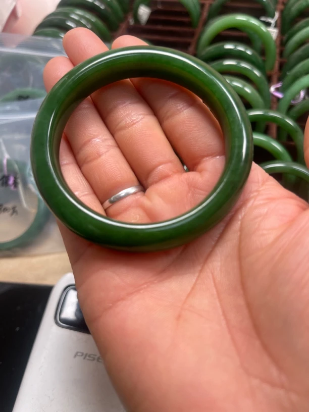 和田玉碧玉手镯精品