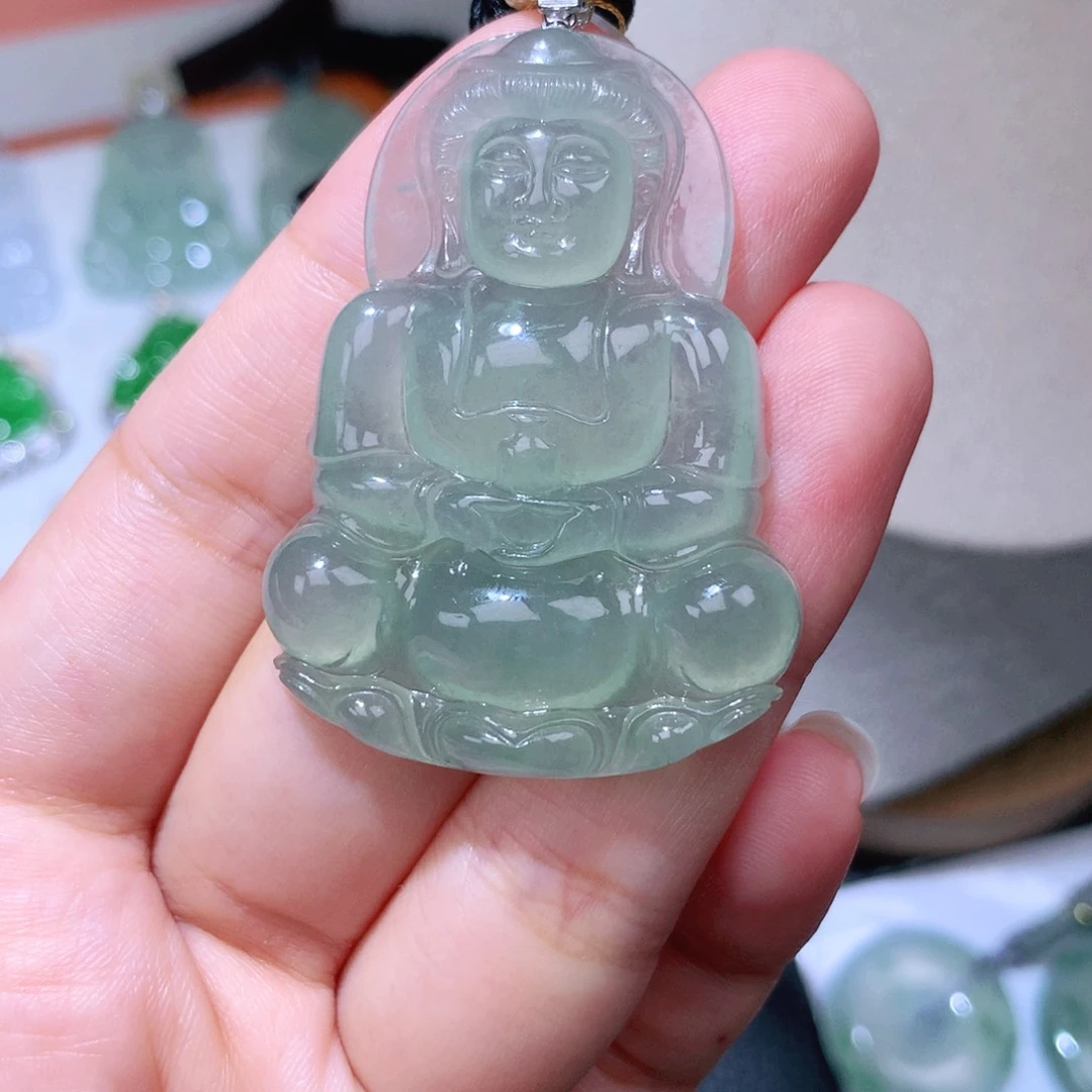 颈饰18K金镶嵌翡翠观音