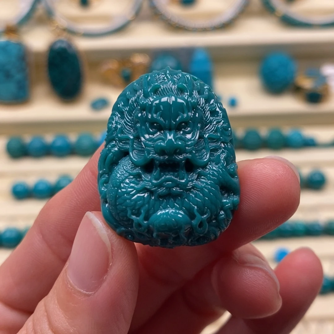 绿松石未镶嵌珠宝奇石龙牌