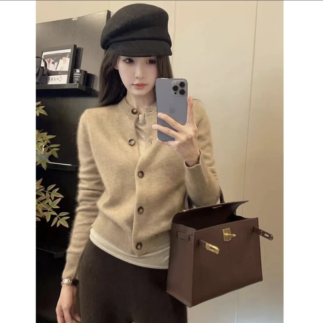 复古温柔气质圆领羊毛针织开衫毛衣外套长袖上衣女