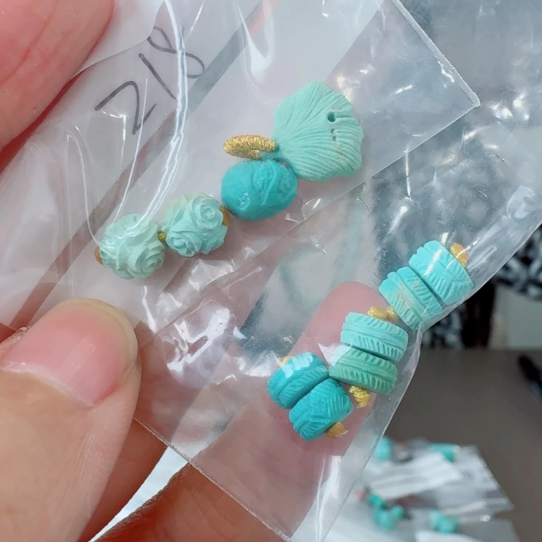 未镶嵌绿松石珠宝奇石