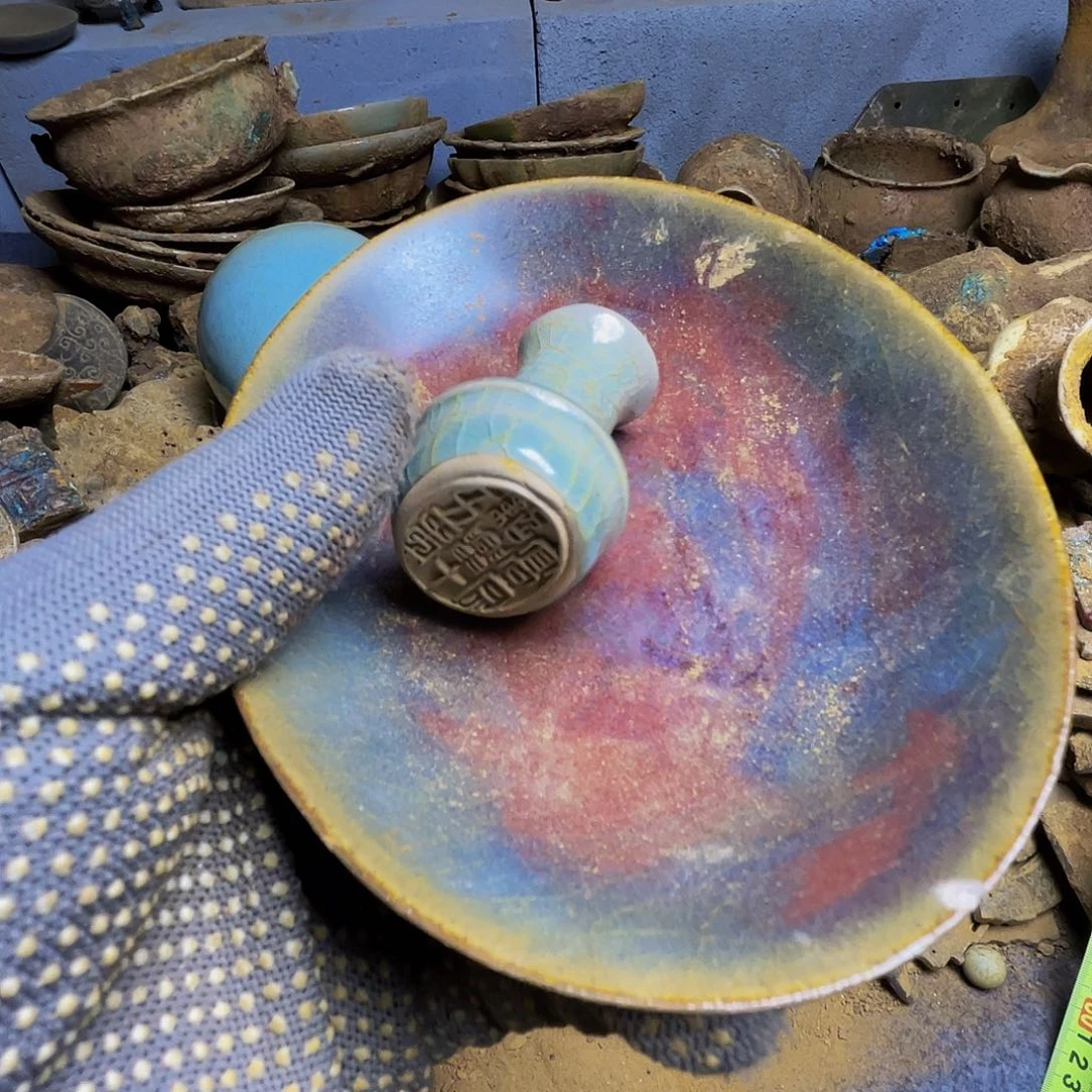 紫****盖碗坎坎坷坷走在路上我都不