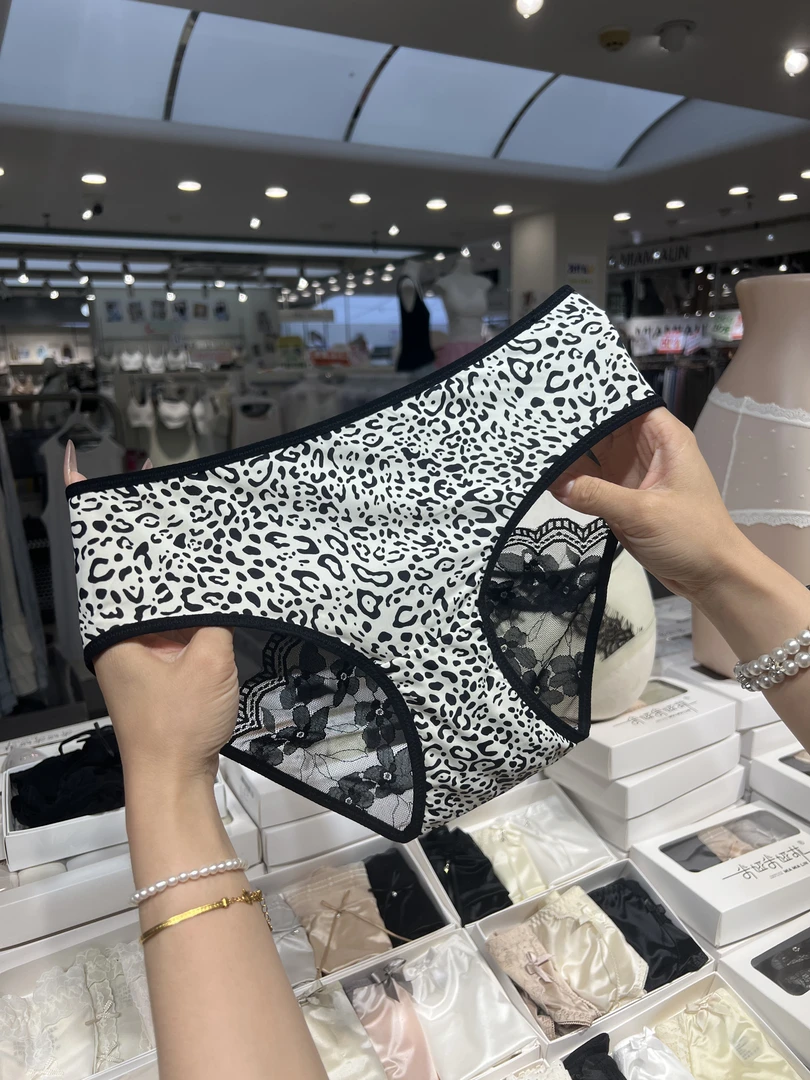 三角裤时尚女三角内裤低腰黑白速干性感镂空豹纹薄款
