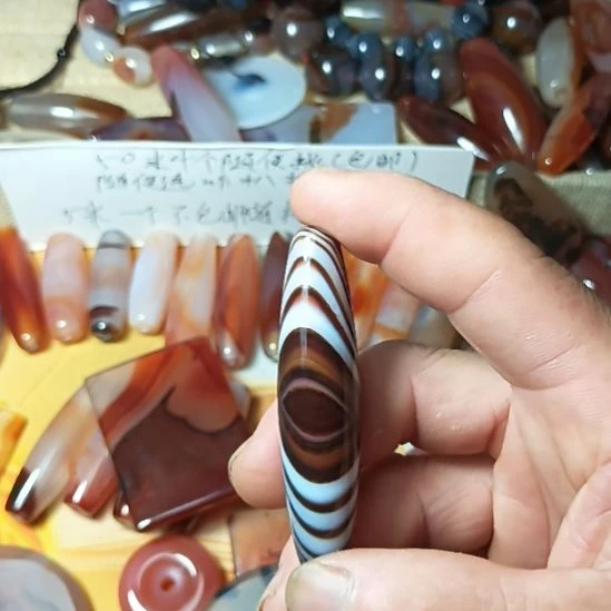 合金颈饰玛瑙/玉髓