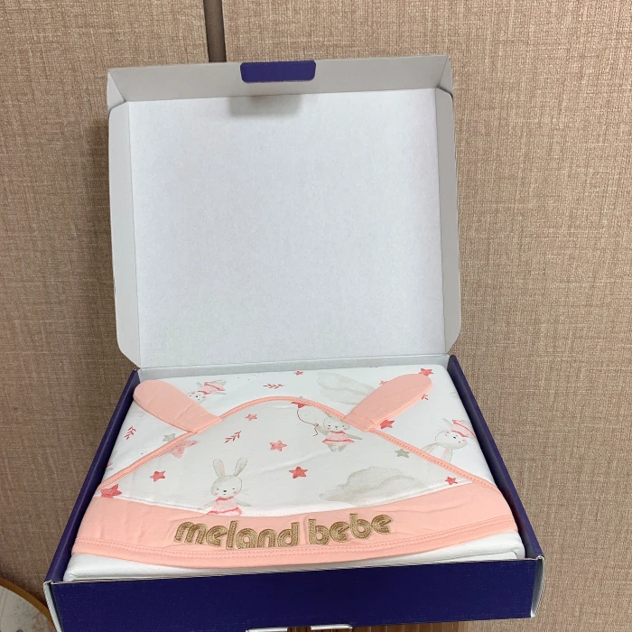 DP415   宝宝粉色印花抱被