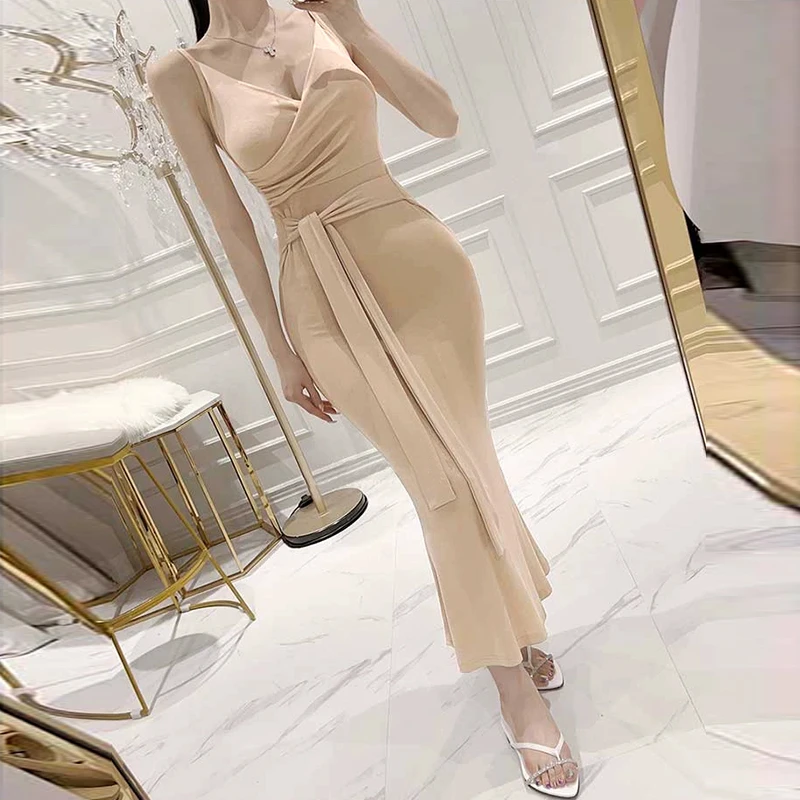 秋冬季韩国东大门优雅气质修身女人味性感V领系带收腰长款吊带连