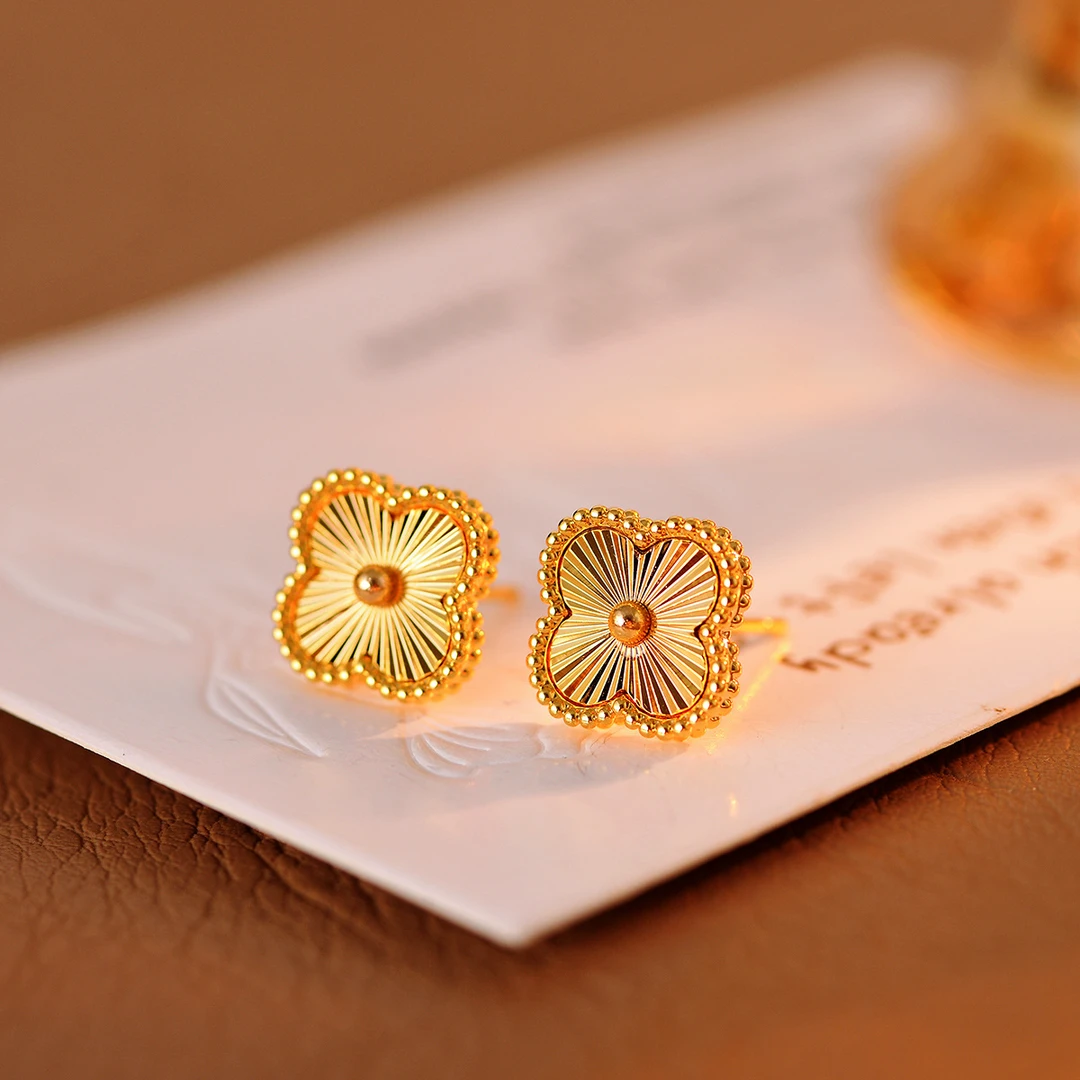 铜合金耳饰 轻奢高级感小众四叶草真金电镀时尚气质感通勤耳钉