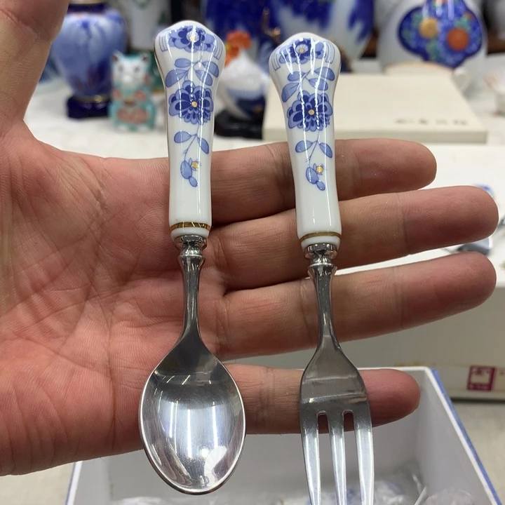 向***走紫砂金瓷阁精品瓷器店