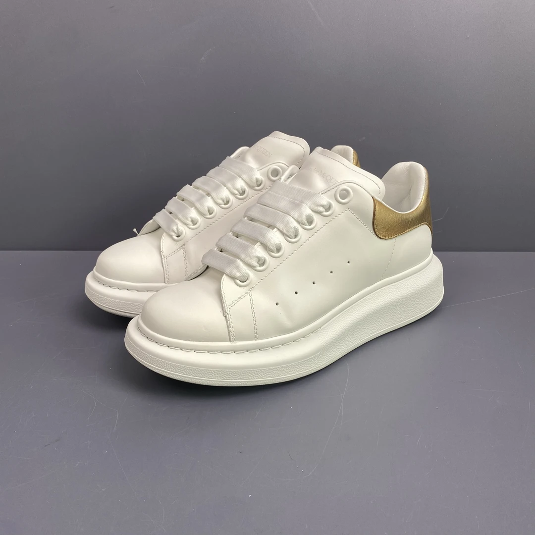 95新 Alexander McQueen/亚历山大·麦昆 36码 麦昆金尾 休闲鞋235