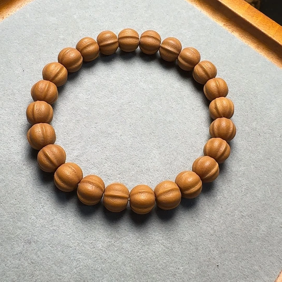 猴头核桃手串磨砂鲨鱼背全品