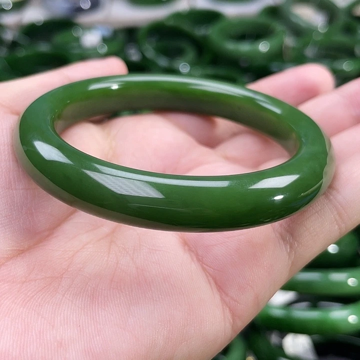 未镶嵌手镯和田玉（碧玉）六**空