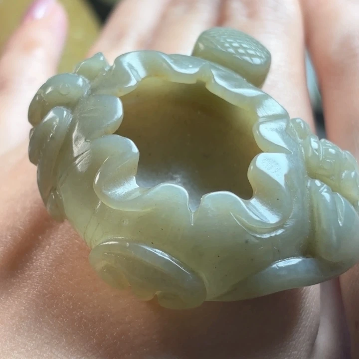 和田玉挂件未镶嵌物****8