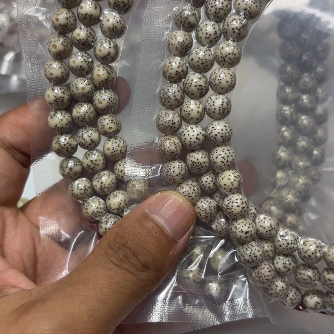 星月菩提手串星月石玉料8圆