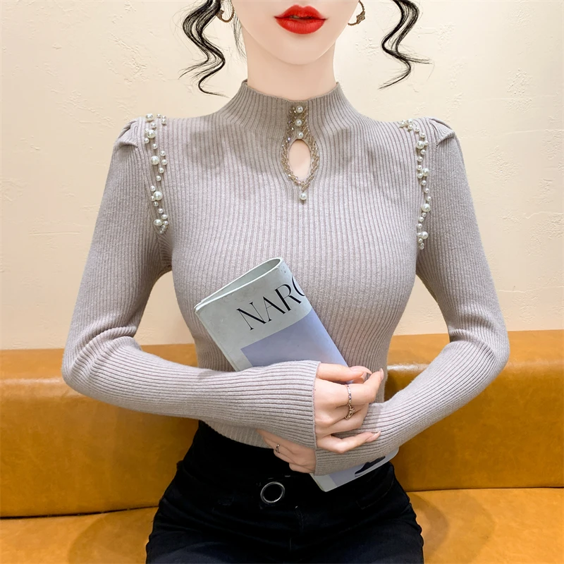 高级感时尚半高领打底衫女秋冬2025新款别致珍珠内搭上衣长袖毛衣