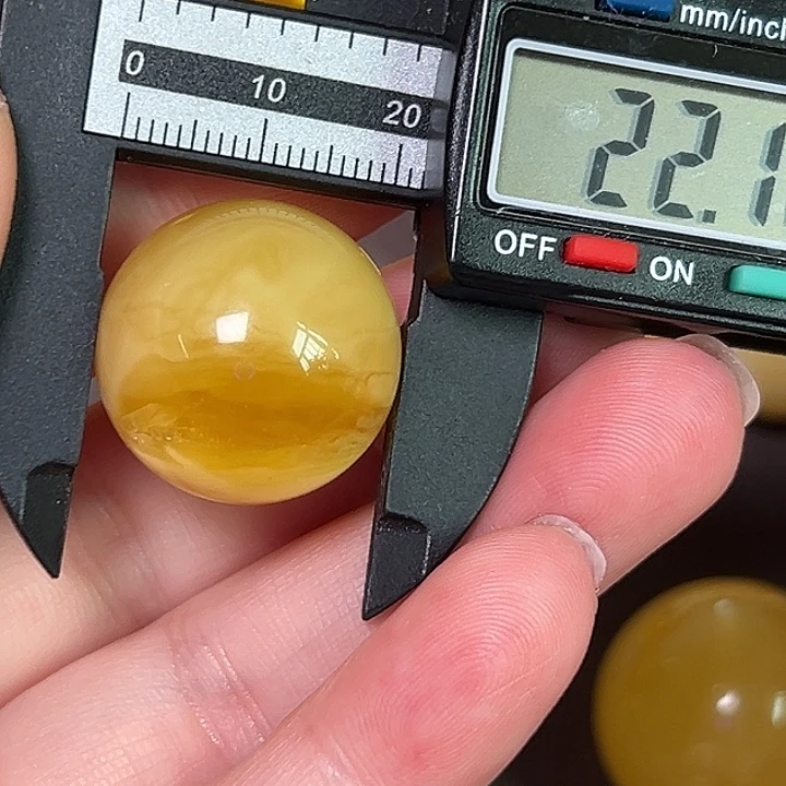 蜜蜡未镶嵌裸石108