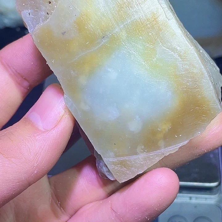 和田玉（糖玉）未镶嵌珠宝半成品