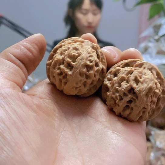 【闪购商品】把件文玩核桃38苹果老树