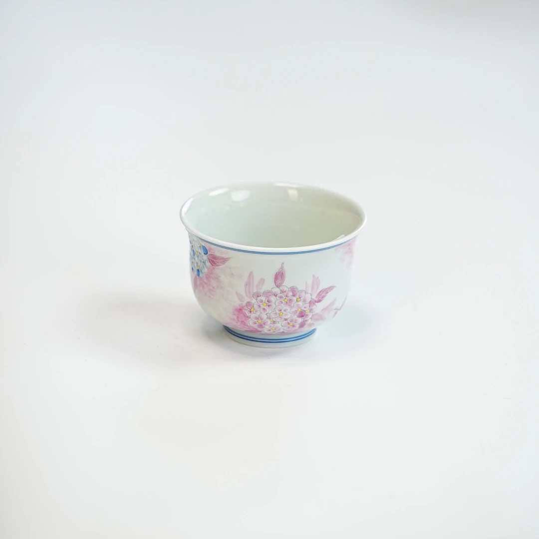 立勤堂 玛瑙红绣球花撇口杯 lqt0749